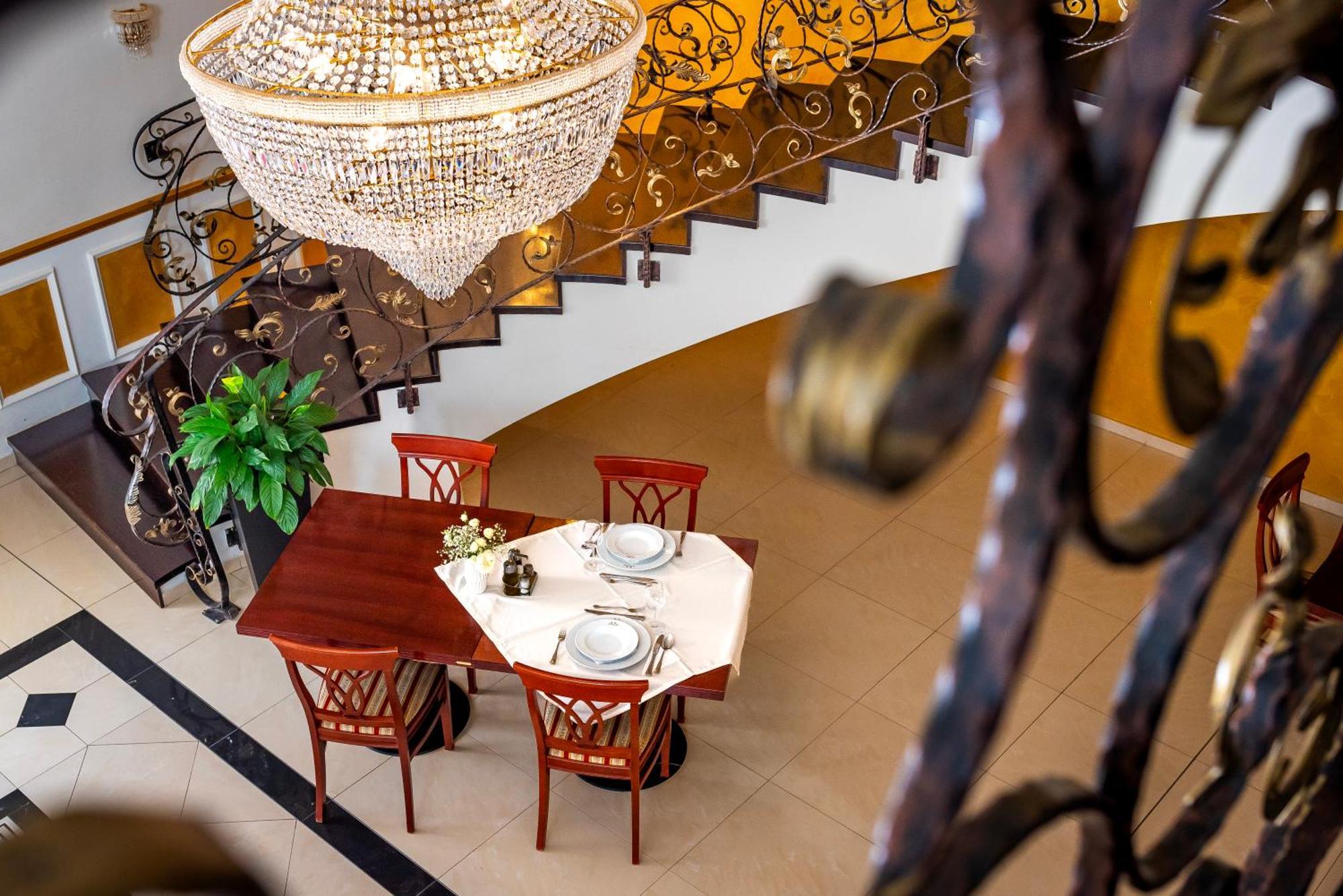 Guest Accommodation Atrium Gulin Лозовац Екстериор снимка