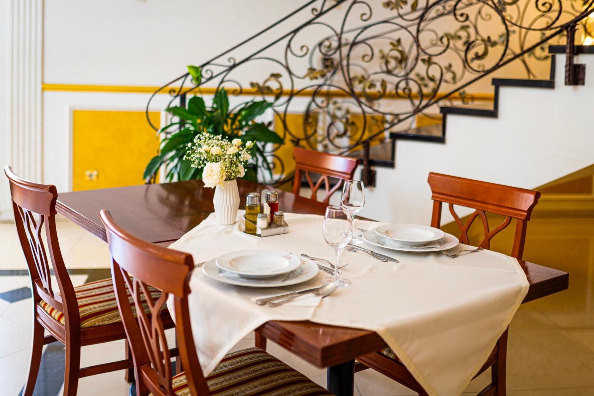 Guest Accommodation Atrium Gulin Лозовац Екстериор снимка