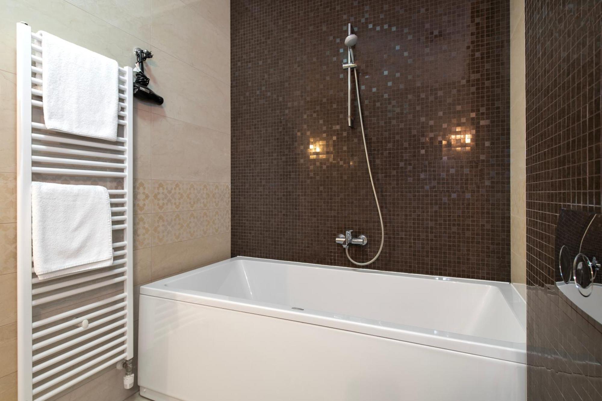 Guest Accommodation Atrium Gulin Лозовац Екстериор снимка